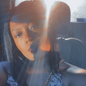 Meet your Posher, Armanda